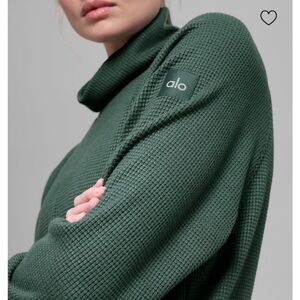 ALO Yoga Waffled Top & Jogger Set in Clover Green Limited Edition